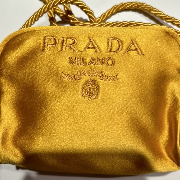 Vintage yellow Prada bag - Picture 2 of 5